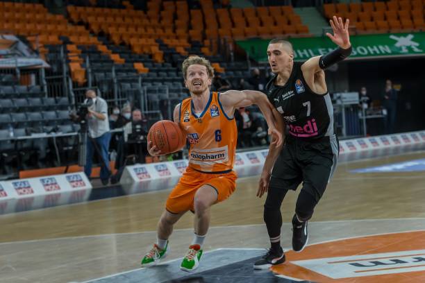 在多线作战 在多线作战