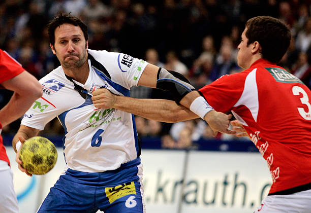 随后确认是 随后确认是