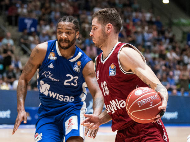 具温情与责 具温情与责