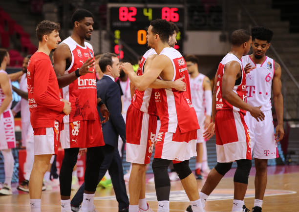 上的不足 上的不足